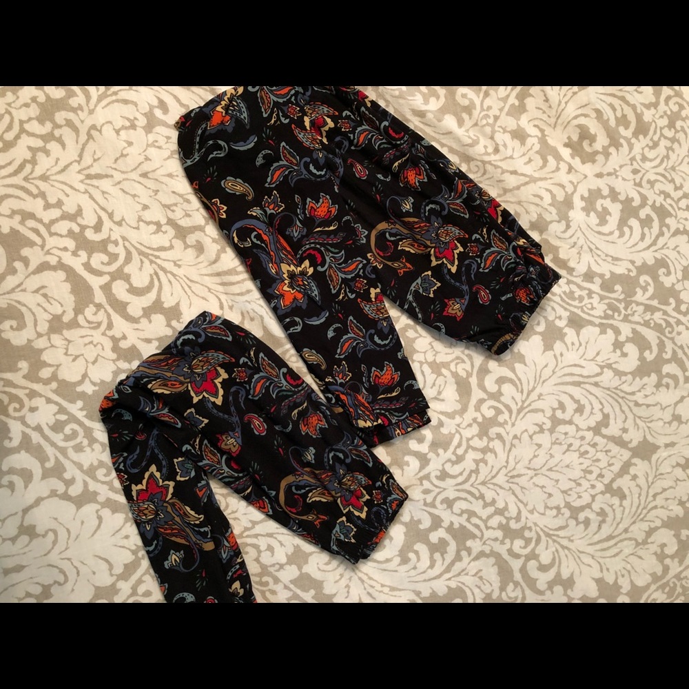 Mommy and me Agnes & Dora leggings.